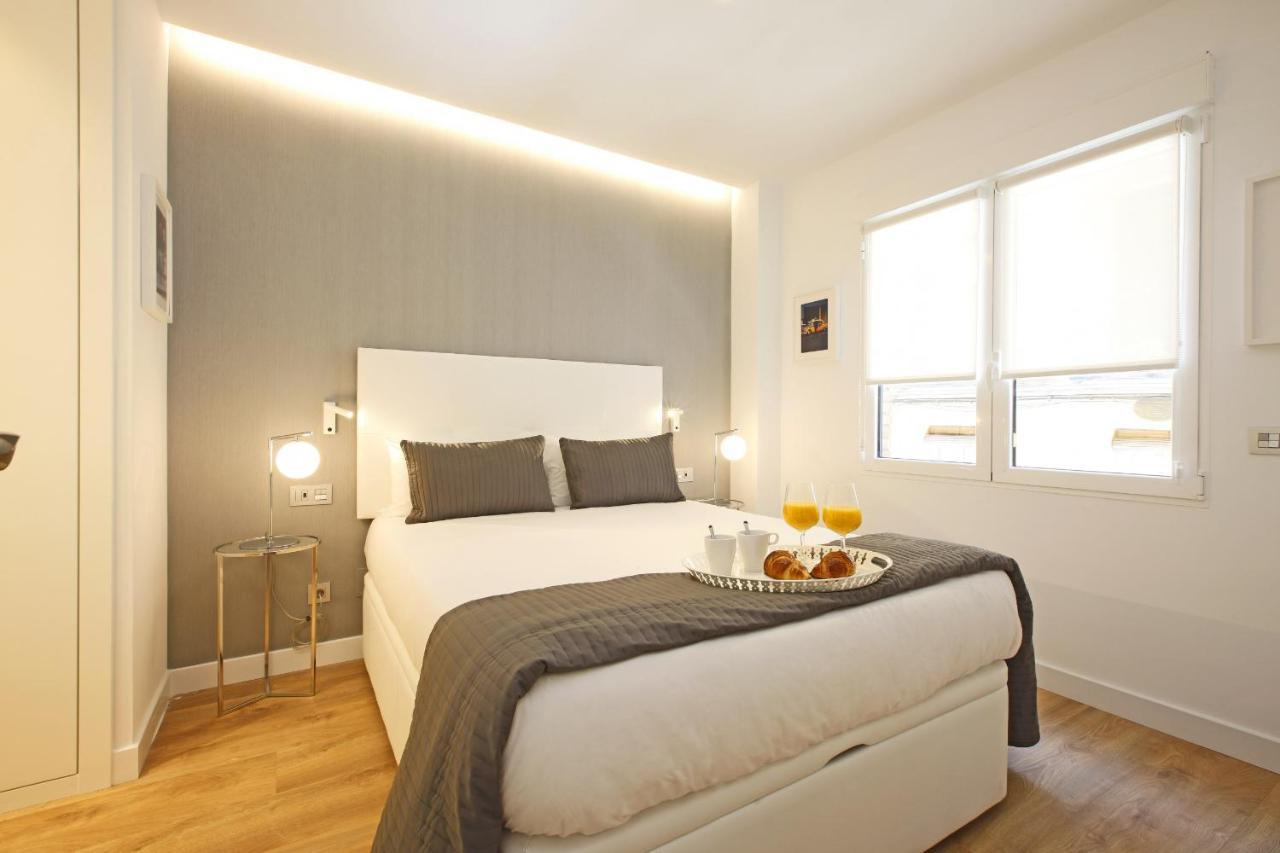 Gran Via Suites Madrid Exterior photo