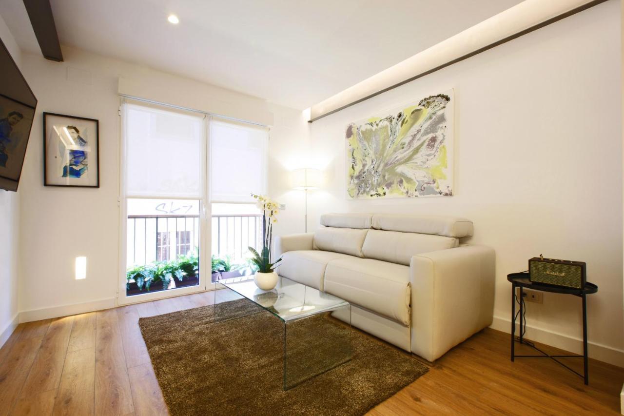 Gran Via Suites Madrid Exterior photo