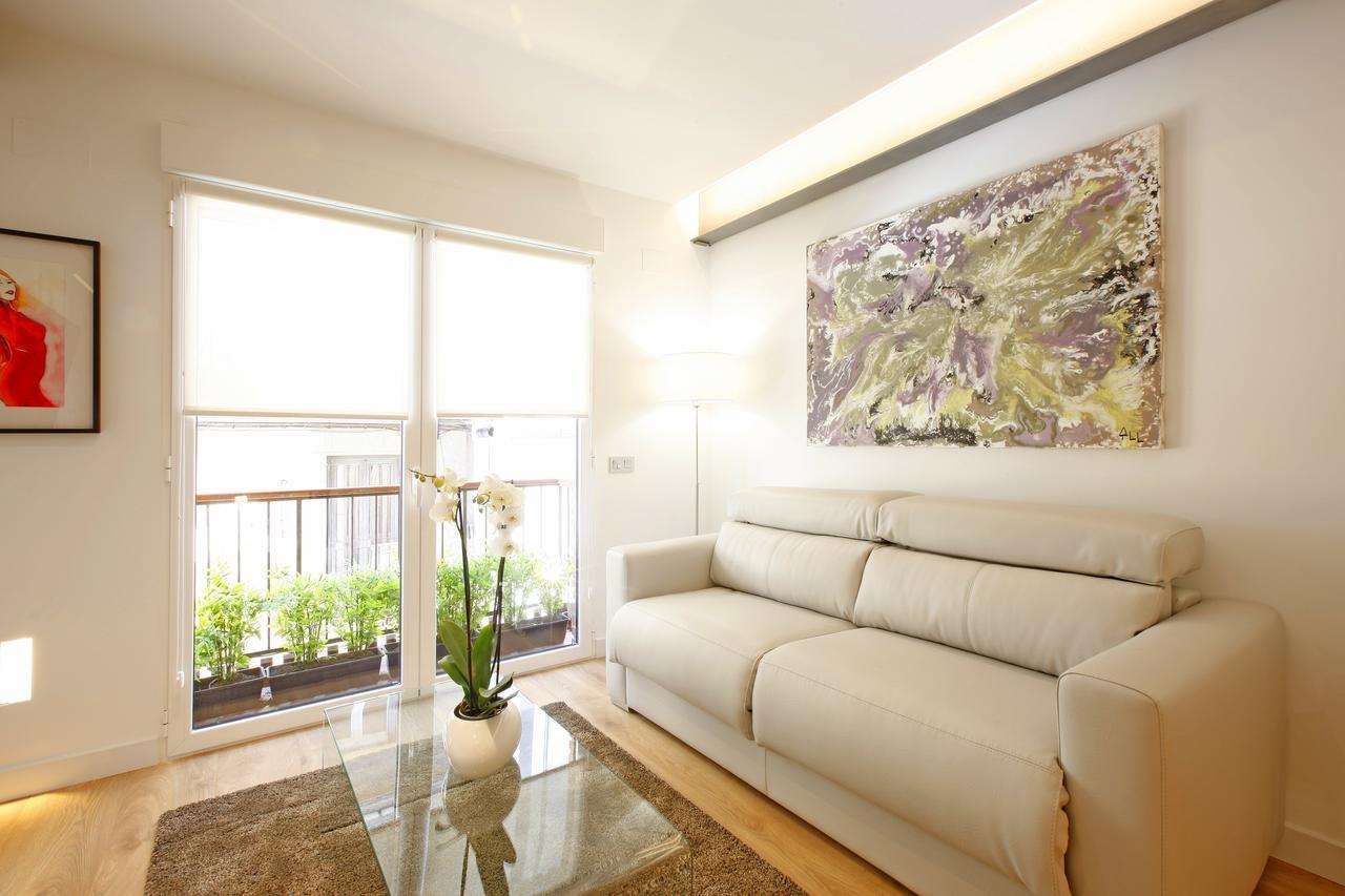 Gran Via Suites Madrid Exterior photo